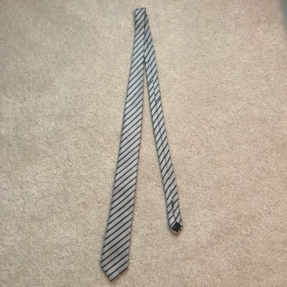 100% Silk Tie Bundle - Picture 4 of 14